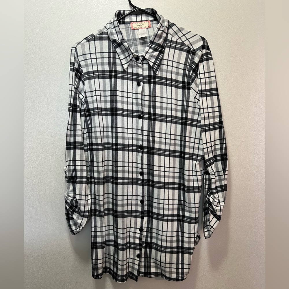 C’est La Vie Women’s Plaid Shirt